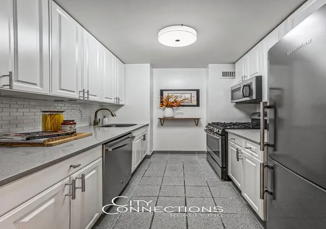 Homes for sale in New York City, NY | 310 E 46Th St #11-D, New York City, NY 10017 | MLS# RLS20067387