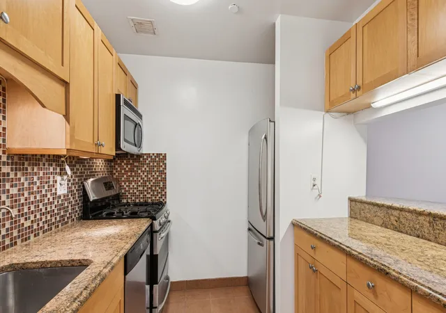 Homes for sale in New York, NY | 231 W 148Th St, New York, NY 10039