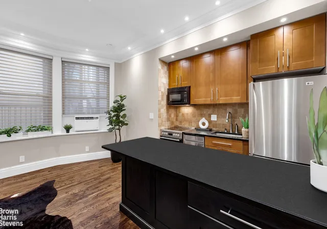 Homes for sale in New York City, NY | 140 W 69Th St #79A, New York City, NY 10023 | MLS# RLS20067540