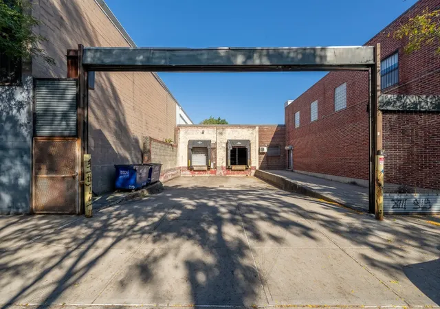 Photo 3 of House for sale at 89-50 127th Street, Richmond Hill, NY 11418 | MLS# RLS20067554 | Listing updated on 2026-01-19