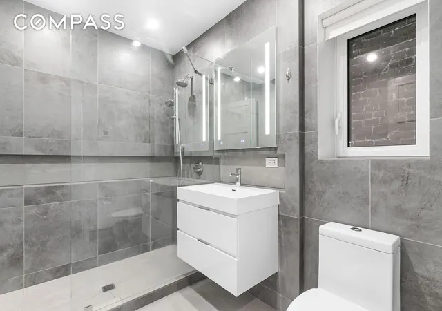 Photo 4 of House for sale at 309 Ocean Pkwy #4F, Brooklyn, NY 11218 | MLS# RLS20066481 | Listing updated on 2026-04-03
