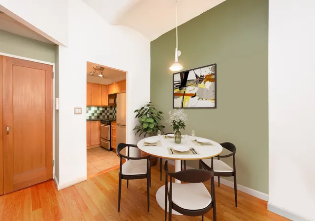 Homes for sale in New York City, NY | 9 Barrow St #4B, New York City, NY 10014 | MLS# RLS20067705