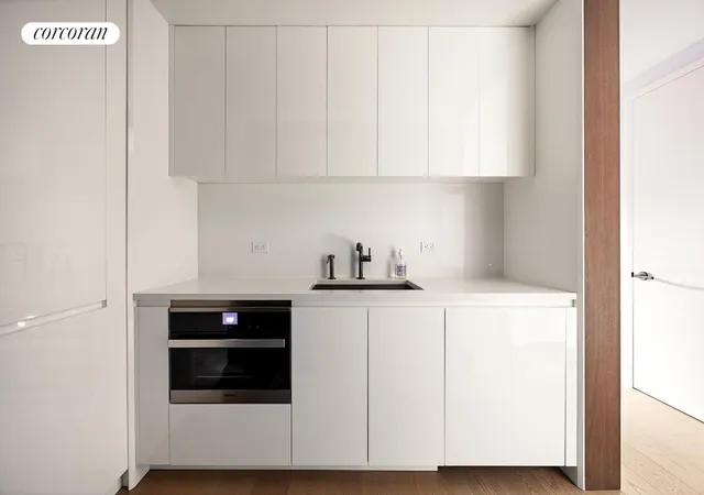 Photo 4 of House for sale at 196 Orchard St #5K, New York, NY 10002 | MLS# RLS20067863 | Listing updated on 2026-01-25