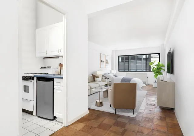 Photo 4 of House for sale at 310 W 56th Street #7C, New York, NY 10019 | MLS# RLS20067898 | Listing updated on 2026-04-09