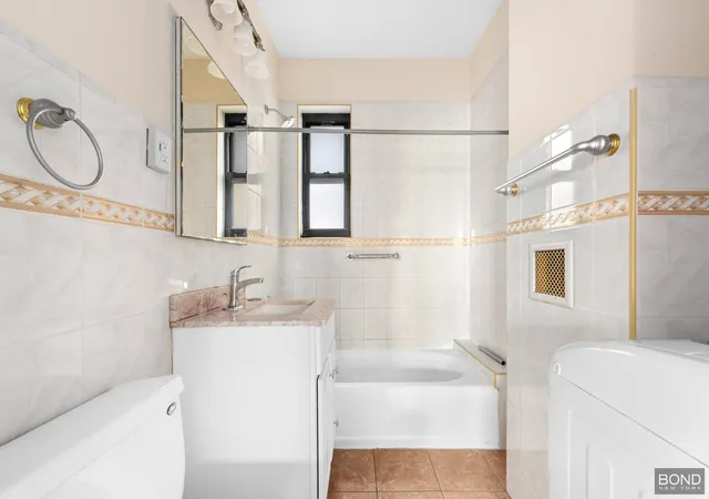 Listing Photo 5 - Condo for sale in building located at 8402 Beverly Rd, New York City, NY 11415 - Unit #2D