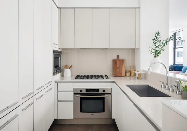 3rd image of 25 Broad St #15-I, New York, NY 10004 | MLS# RLS20068234