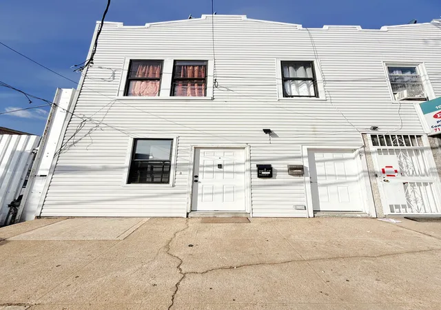Photo 2 of Multi family home for sale at 10209 Glenwood Rd, Brooklyn, NY 11236 | MLS# RLS20068312 | Listing updated on 2026-01-23