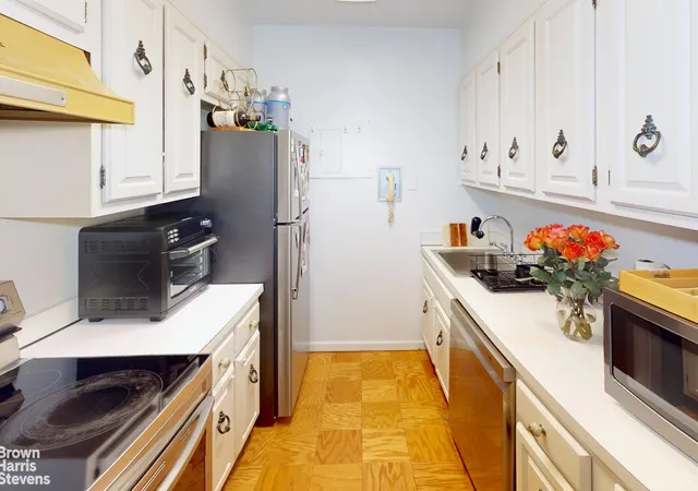 4th image of 137 E 36Th St #17J, New York City, NY 10016 | MLS# RLS20068377