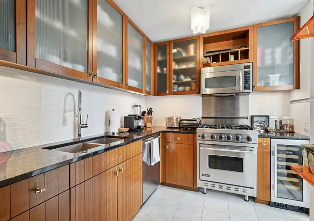 Photo 4 of House for sale at 250 E 53rd Street #2801, New York, NY 10022 | MLS# RLS20068465 | Listing updated on 2026-04-26