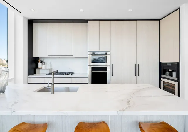 Photo 3 of House for sale at 111 Murray St #25W, New York, NY 10007 | MLS# RLS20068623 | Listing updated on 2026-04-29