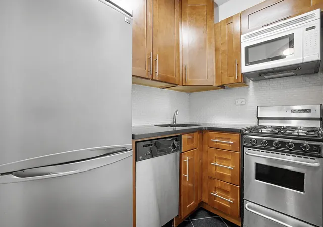 Photo 2 of House for sale at 171 W 73rd Street #9, New York, NY 10023 | MLS# RLS20068738 | Listing updated on 2026-07-22