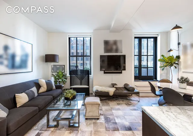 Photo 3 of Sale Pending at 100 Barclay St #14M, New York, NY 10007 | MLS# RLS20068367 | Listing updated on 2026-05-04