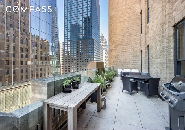 Photo 4 of Sale Pending at 100 Barclay St #14M, New York, NY 10007 | MLS# RLS20068367 | Listing updated on 2026-05-04