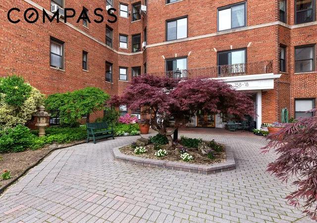 2nd image of 158-18 Riverside Dr W, New York City, NY 10032