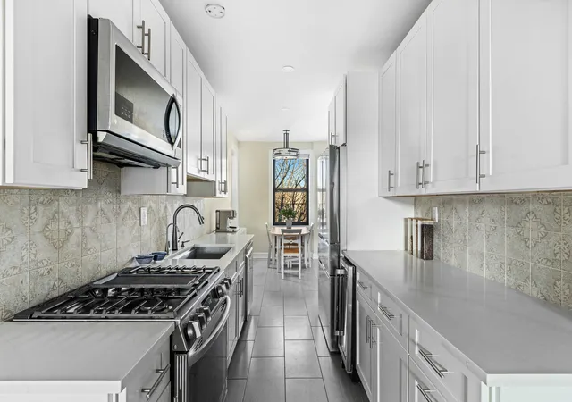 Photo 3 of Condo for sale at 1701 Albemarle Rd #F7, Brooklyn, NY 11226 | MLS# RLS20068900 | Listing updated on 2026-04-26