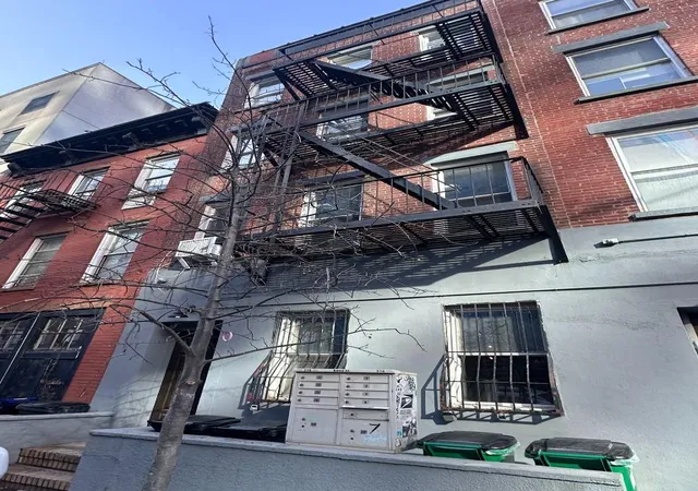 Photo 1 of Single family home for sale at 318 Bond St, Brooklyn, NY 11231 | MLS# RLS20068939 | Listing updated on 2026-01-28