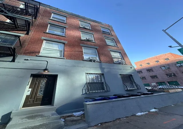 Photo 2 of Single family home for sale at 316 Bond St, Brooklyn, NY 11231 | MLS# RLS20068940 | Listing updated on 2026-01-28