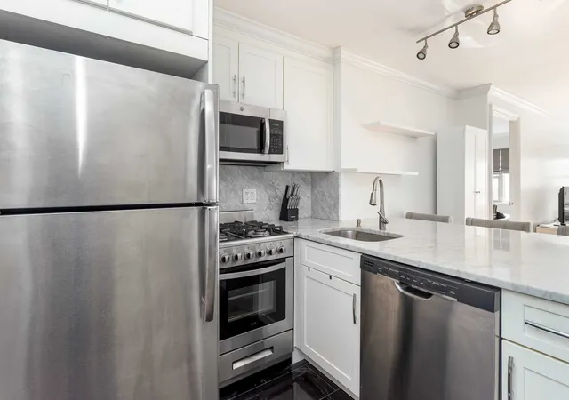 5th image of 153 E 57Th St #6G, New York City, NY 10022 | MLS# RLS20069012