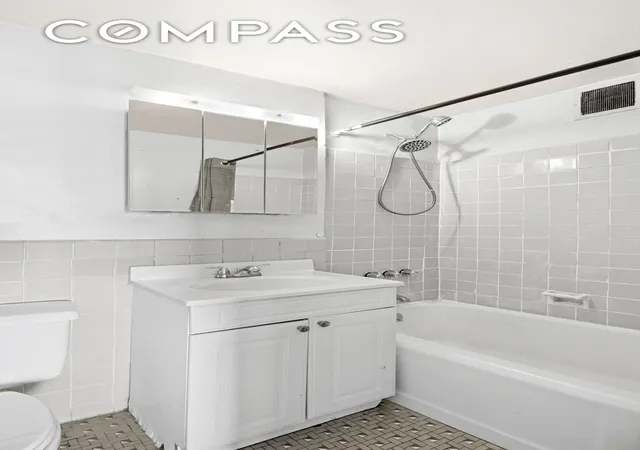 Photo 4 of Sale Pending at 365 Clinton Ave #12B, Brooklyn, NY 11238 | MLS# RLS20060821 | Listing updated on 2026-04-14