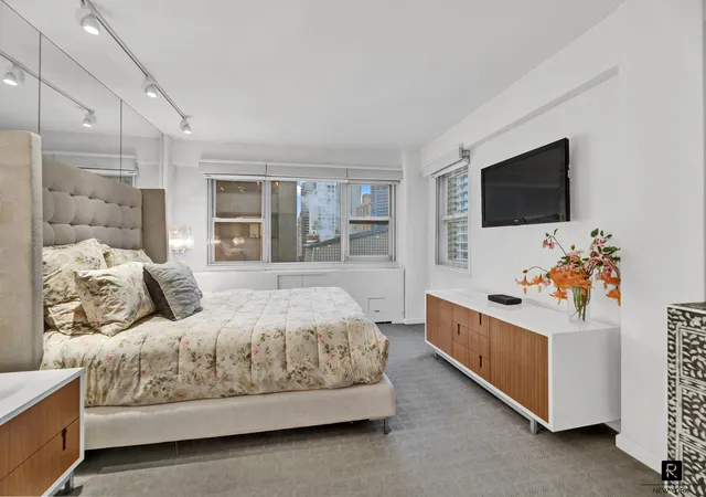 Photo 3 of Condo for sale at 153 E 57th Street #21-B, New York City, NY 10022 | MLS# RLS20069192 | Listing updated on 2026-08-03