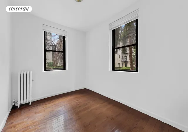 2nd image of 21-28 35Th St, Astoria, NY 11105