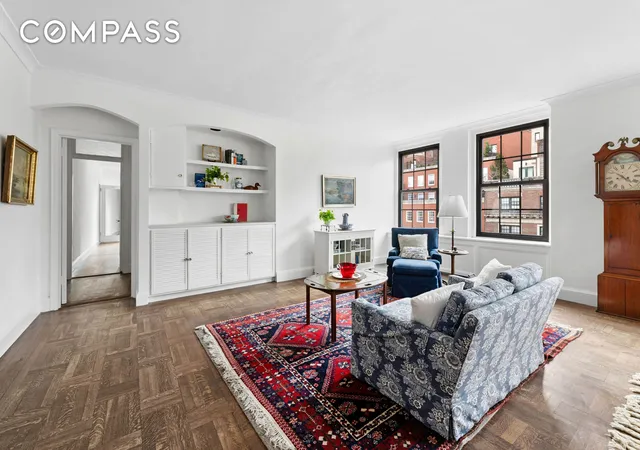 Listing Photo 3 - Condo for sale in building located at 55 E 72Nd St, New York City, NY 10021 - Unit #15S