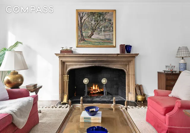 Listing Photo 4 - Condo for sale in building located at 55 E 72Nd St, New York City, NY 10021 - Unit #15S