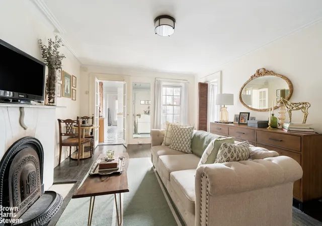 Listing Photo 4 - Condo for sale in building located at 258 W 12th St, New York, NY 10014