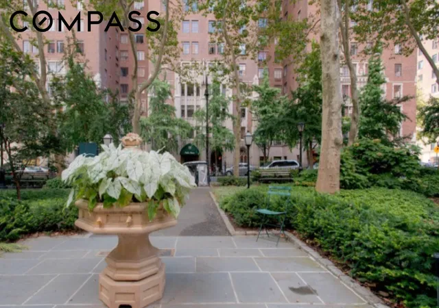 9th image of 45 Tudor City Pl #1808, New York, NY 10017 | MLS# RLS20069332