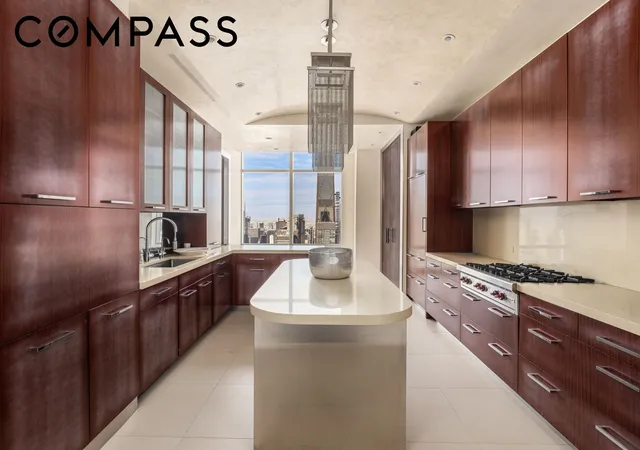 5th image of 845 United Nations Plz #86B, New York, NY 10017 | MLS# RLS20069433