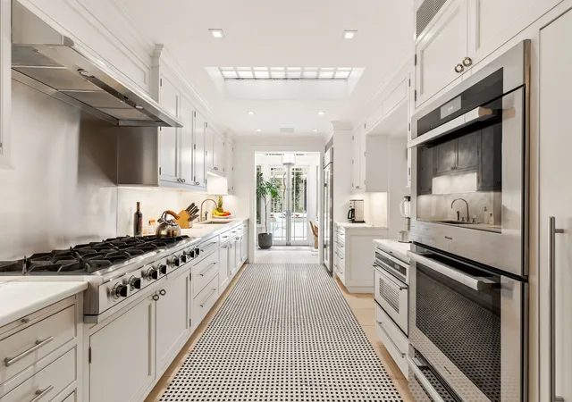 Photo 3 of Single family home for sale at 116 E 70th Street, New York, NY 10021 | MLS# RLS20069509 | Listing updated on 2026-05-01