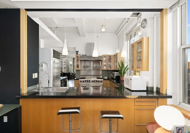 Photo 3 of Multi family home for sale at 118 E 25th Street, New York, NY 10010 | MLS# RLS20069641 | Listing updated on 2026-05-02