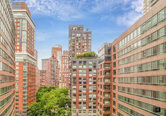 Photo 2 of Condo for sale at 2 River Ter #9-A, New York, NY 10282 | MLS# RLS20069661 | Listing updated on 2026-05-26