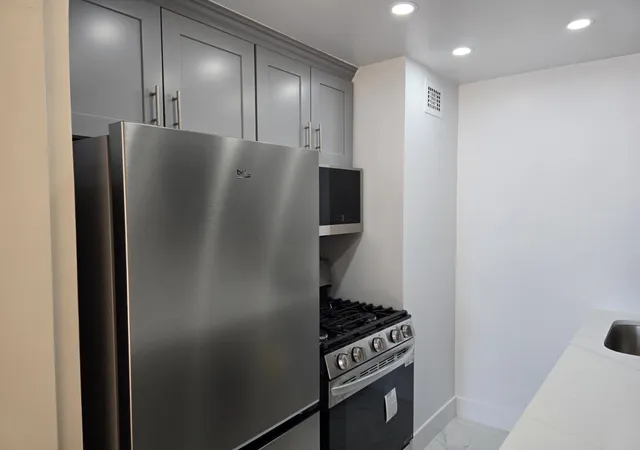 Photo 4 of House for sale at 310 E 46th Street #18J, New York, NY 10017 | MLS# RLS20069705 | Listing updated on 2026-03-03