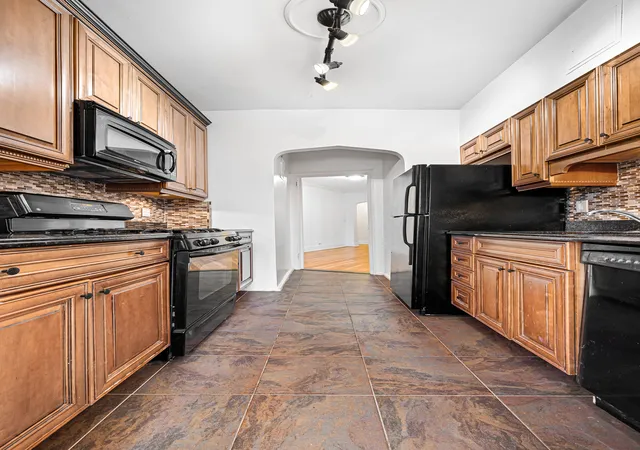 1st image of 3875 Waldo Ave #11K, Bronx, NY 10463 | MLS# RLS20069739