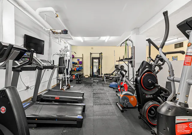 2nd image of 3875 Waldo Ave, Bronx, NY 10463