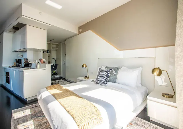 2nd image of 123 Washington St, New York, NY 10006