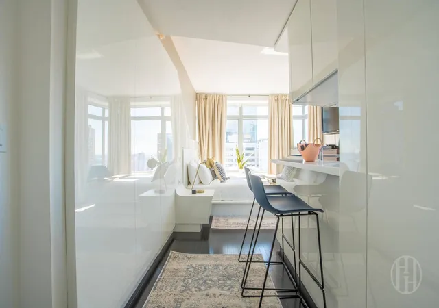 3rd image of 123 Washington St #27/28/29, New York, NY 10006 | MLS# RLS20069846