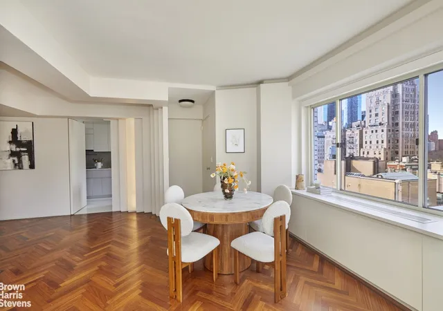 Listing Photo 3 - Condo for sale in building located at 30 E 65Th St, New York City, NY 10065 - Unit #13A