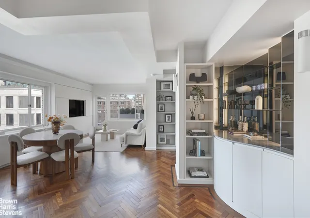 Listing Photo 4 - Condo for sale in building located at 30 E 65Th St, New York City, NY 10065 - Unit #13A