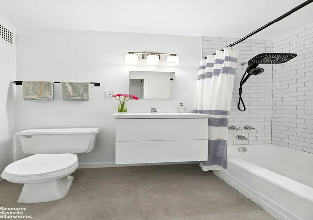 5th image of 266 E Broadway #B1902, New York City, NY 10002 | MLS# RLS20069938