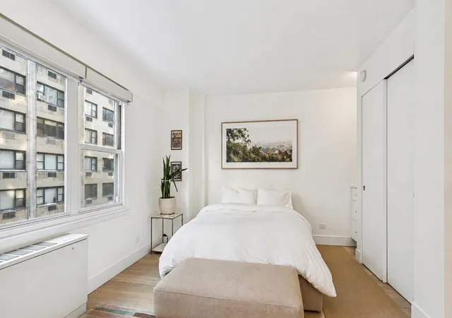 2nd image of 333 E 66Th St #5R, New York City, NY 10021 | MLS# RLS20069970