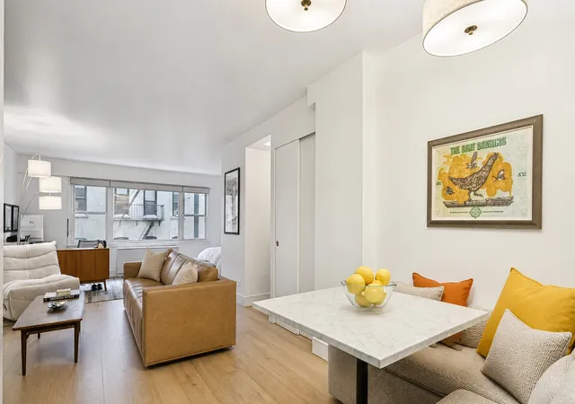 3rd image of 333 E 66Th St #5R, New York City, NY 10021 | MLS# RLS20069970