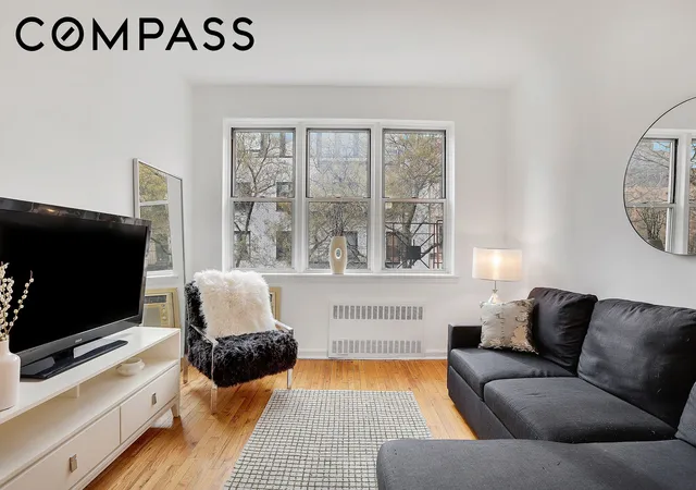 1st image of 321 E 89Th St #4E, New York City, NY 10128 | MLS# RLS20063502