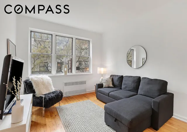 3rd image of 321 E 89Th St #4E, New York City, NY 10128 | MLS# RLS20063502
