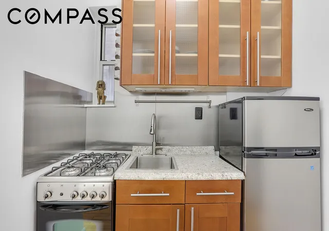 5th image of 321 E 89Th St #4E, New York City, NY 10128 | MLS# RLS20063502