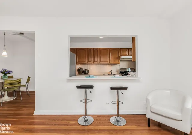 5th image of 3840 Greystone Ave, New York, NY 10463