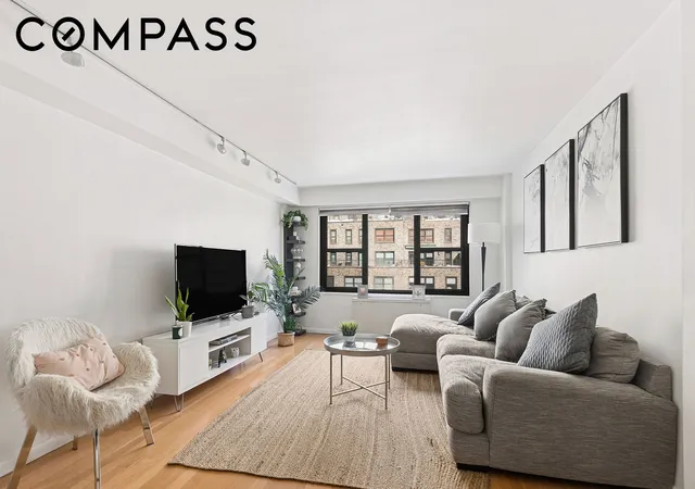 Homes for sale in New York City, NY | 220 E 57Th St #17G, New York City, NY 10022 | MLS# RLS20069374