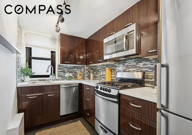 Homes for sale in New York City, NY | 220 E 57Th St #17G, New York City, NY 10022 | MLS# RLS20069374