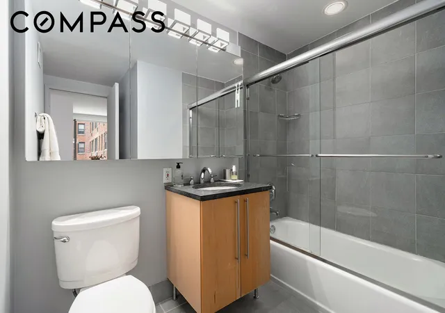 Homes for sale in New York City, NY | 242 E 25th St #3A, New York City, NY 10010 | MLS# RLS20070115